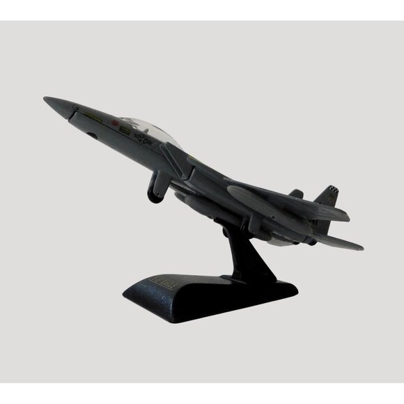 F-15 Eagle Die-Cast Model Plane Metal Plastic Motormax 603101 Boxed - Picture 2 of 15